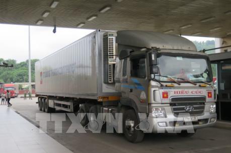 Thông quan hàng hóa có kiểm soát tại cửa khẩu Lào Cai