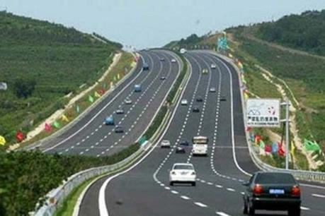 Đẩy nhanh dự án đầu tư xây dựng tuyến cao tốc Hòa Bình - Mộc Châu