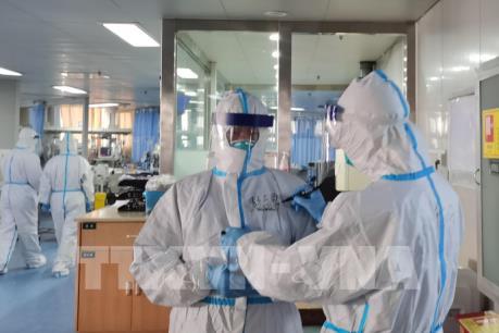Trung Quốc phát hiện 2 loại chính của SARS-CoV-2 gây dịch COVID-19
