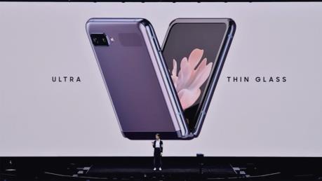Samsung trình làng hai dòng sản phẩm điện thoại thông minh mới