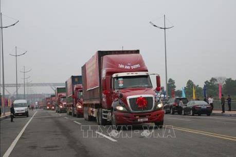 Thêm 6 mặt hàng được thông quan qua cặp cửa khẩu Móng Cái - Đông Hưng ở khu vực cầu Bắc Luân II