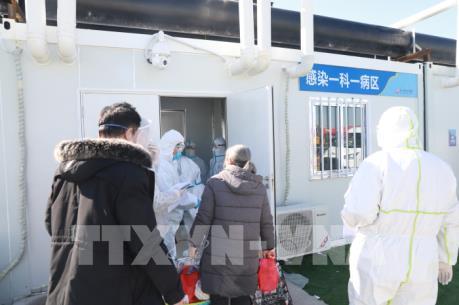 Dịch do virus Corona: Trung Quốc tăng cường 1.200 nhân viên y tế tới Vũ Hán