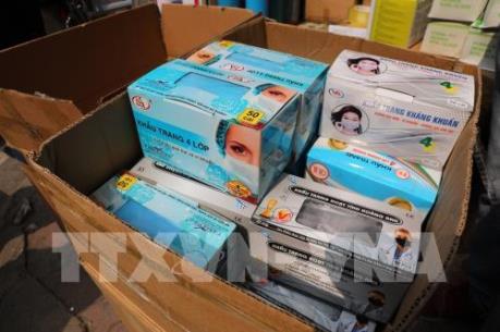 Dịch do virus Corona: Xử phạt 12 cửa hàng vi phạm với tổng số tiền gần 62 triệu đồng