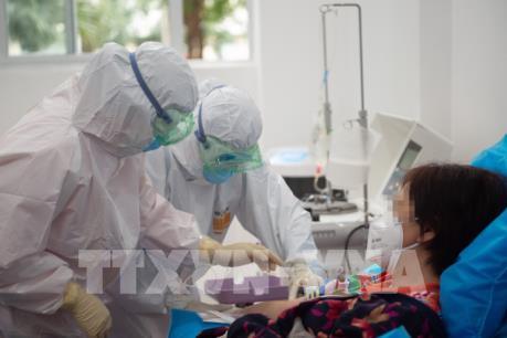 Giải pháp cho “làn sóng” nhân viên y tế nghỉ việc hàng loạt: Bài 1 - Những hệ lụy