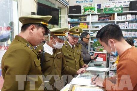 Dịch COVID-19: Xử lý 17 cơ sở vi phạm về kinh doanh thiết bị y tế