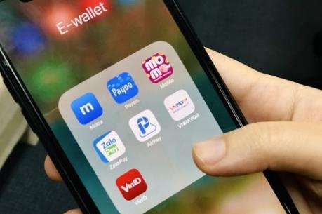 Tiền mặt “thất sủng”, thanh toán online lên ngôi