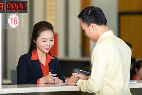 Sacombank dành hơn 8 tỷ đồng ưu đãi phí cho khách hàng