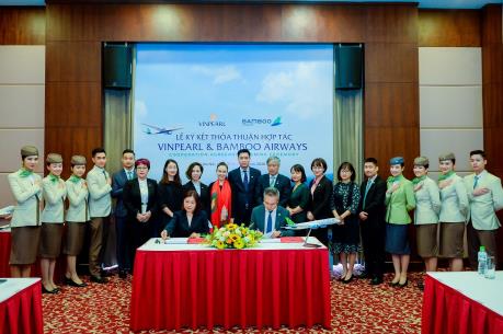 Bamboo Airways và Vinpearl hợp tác triển khai chuỗi sản phẩm hàng không, du lịch