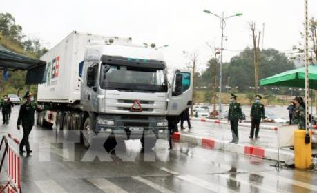 Dịch COVID-19: Lượng hàng tồn tại các cửa khẩu vẫn còn nhiều