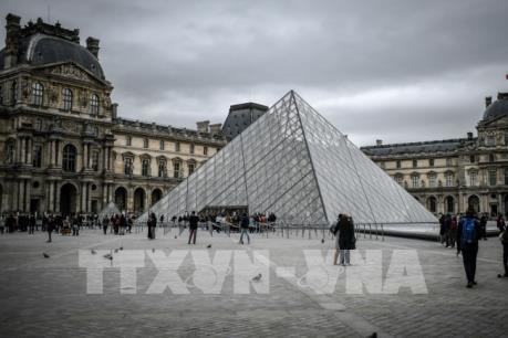 Dịch COVID-19: Pháp tạm đóng cửa Bảo tàng Louvre