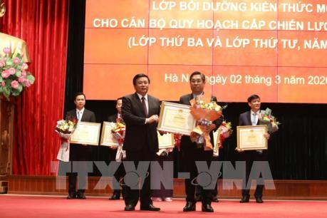 Cập nhật kiến thức mới cho đội ngũ cán bộ cấp chiến lược khóa XIII của Đảng