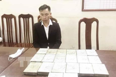 Công an Hà Nội bắt vụ vận chuyển 20 bánh heroin