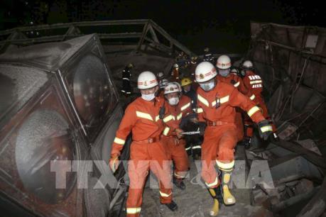 Sập khách sạn nơi cách ly người bị nghi nhiễm dịch COVID-19 ở Trung Quốc