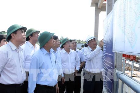 Thủ tướng: Xử lý kịp thời hạn mặn, bảo đảm nguồn nước sinh hoạt cho nhân dân