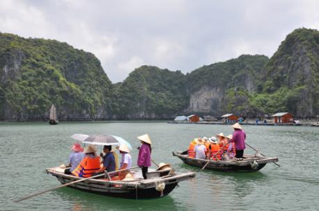 Lịch trình 4 du khách nước ngoài nhiễm COVID-19 tại Quảng Ninh