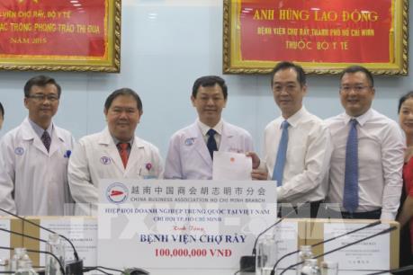 Tổng Lãnh sự Trung Quốc tại TP.HCM cảm ơn Bệnh viện Chợ Rẫy
