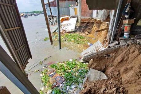 Cần Thơ: Thêm hai điểm sạt lở nghiêm trọng
