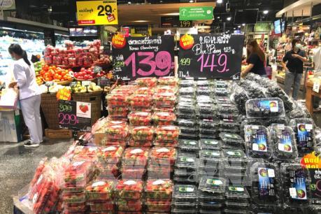 Xuất khẩu trái cây của Thái Lan gặp khó do dịch COVID-19