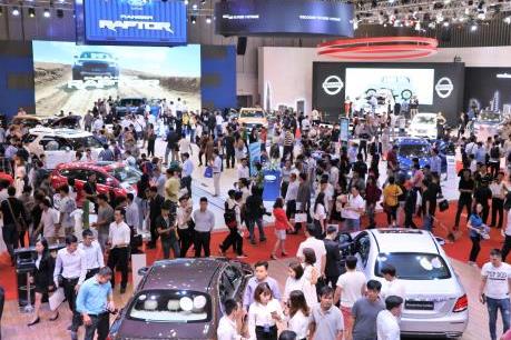 Mạnh tay kích cầu, doanh số bán xe ô tô tháng 2 tăng 11%