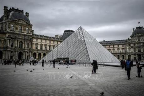 Pháp cần "liều vắc xin" 30 tỷ euro để đối phó với dịch COVID-19