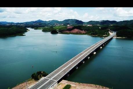 Sớm đưa các trạm dừng nghỉ trên cao tốc Hạ Long – Vân Đồn - Móng Cái vào hoạt động