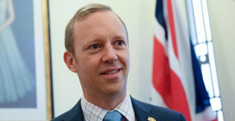 Dịch COVID-19: Đại sứ Anh làm clip tiếng Việt cảm ơn Việt Nam