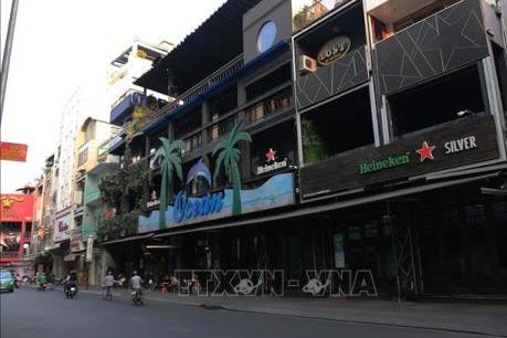 Đề nghị hỗ trợ các cơ sở kinh doanh dịch vụ phải đóng cửa lâu dài