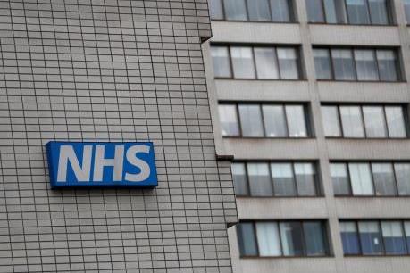 Sự chuẩn bị của nước Anh trước "cơn bão" COVID-19 