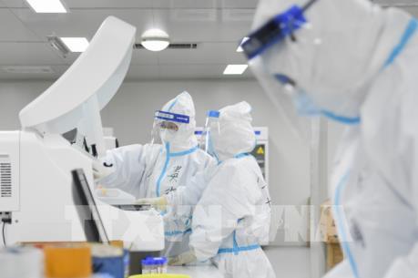 Trung Quốc dần "bừng tỉnh" sau "cơn hôn mê" COVID-19