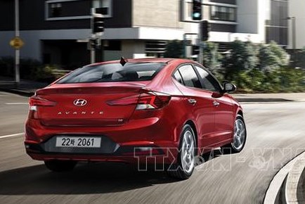 Hàn Quốc: Doanh số bán ô tô con và SUV sử dụng xăng tăng mạnh năm 2019