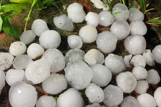 Mưa đá gây thiệt hại tại Bắc Kạn