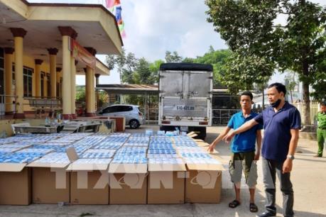 Công an Tây Ninh bắt giữ gần 300.000 khẩu trang y tế vận chuyển qua Campuchia