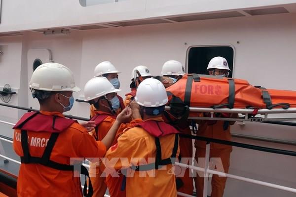 Cứu sống thuyền viên viêm ruột thừa cấp trên vùng biển phía nam Hoàng Sa