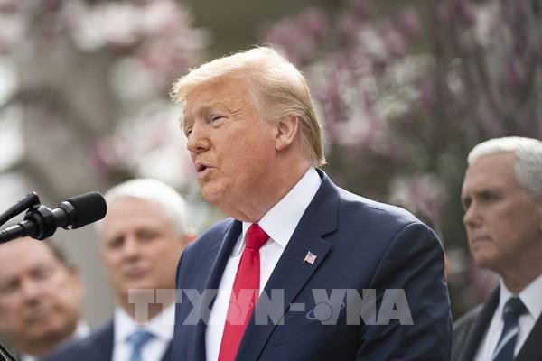 Tổng thống Trump xem xét mở cửa trở lại nền kinh tế Mỹ bất chấp dịch COVID-19
