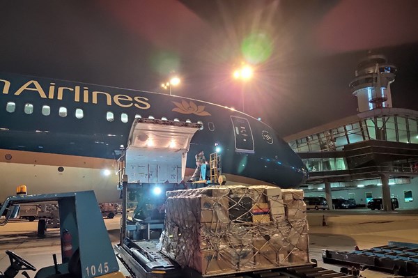 Vietnam Airlines vận chuyển miễn phí hàng hóa hỗ trợ công tác phòng, chống dịch