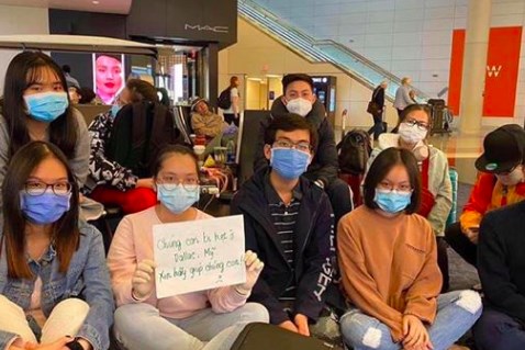 Lưu học sinh Việt Nam thận trọng với các đơn vị mạo danh tổ chức chuyến bay về nước