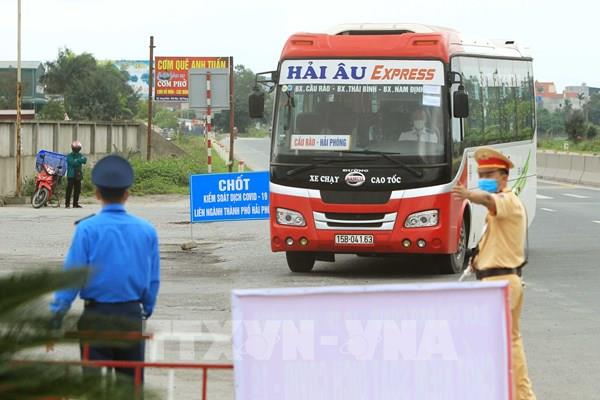 Tạm dừng cấp Giấy xác nhận và kiểm soát phương tiện vận tải hàng hóa ra vào Hải Phòng