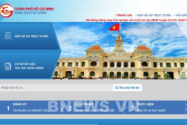 Thành phố Hồ Chí Minh tăng giải quyết công việc qua mạng