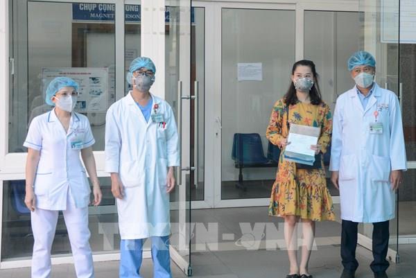 Dịch COVID-19: Thêm 3 trường hợp nhiễm virus SARS-CoV-2 đã bình phục