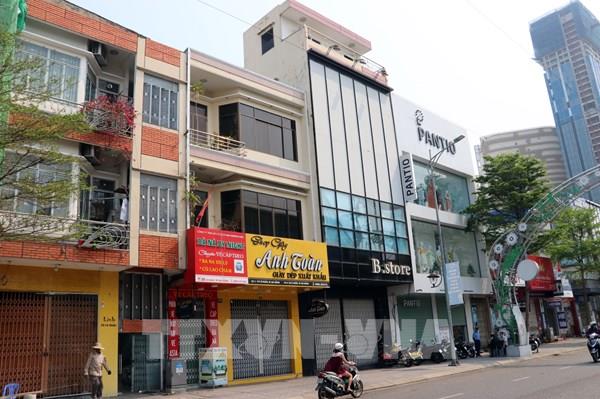 Hàng loạt cửa hàng kinh doanh dịch vụ tại các địa phương tạm dừng hoạt động