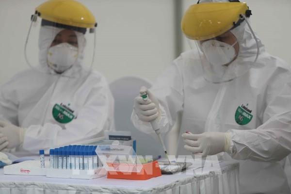 Hà Nội triển khai chốt xét nghiệm nhanh COVID-19 cho kết quả trong 10 phút