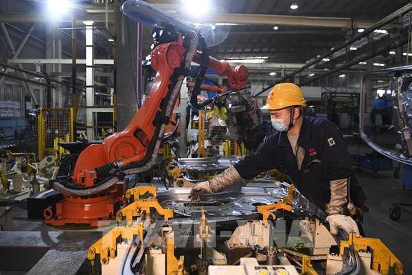 Kinh tế Trung Quốc giảm lần đầu tiên trong gần ba thập kỷ