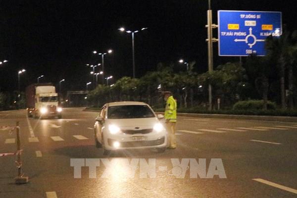 Dịch COVID-19: Quảng Ninh tạm dừng toàn bộ hoạt động vận tải khách