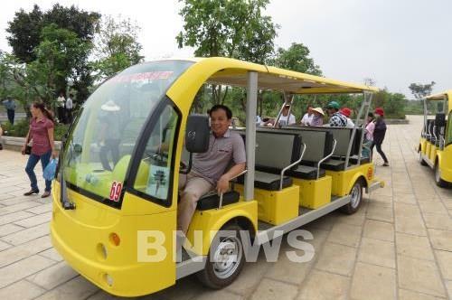 Hà Nội mở rộng khu vực triển khai xe điện 4 bánh vận chuyển khách