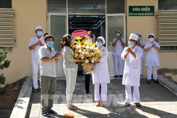 Thêm 4 ca mắc mới, 10 ca khỏi bệnh COVID-19 trong ngày 3/4