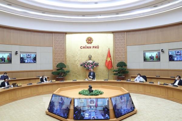 Thủ tướng: Xã hội chậm lại nhưng những người làm công tác phòng, chống dịch cần tăng tốc