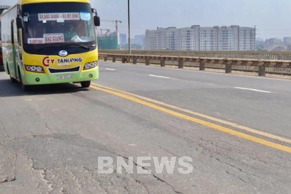 Bộ Giao thông Vận tải yêu cầu sửa xong mặt cầu Thăng Long trong tháng 9/2020