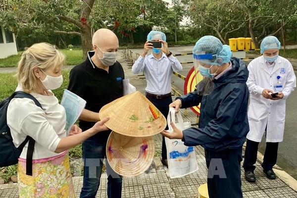 Hai ca nhiễm virus SARS-CoV-2 tại Thừa Thiên-Huế được công bố khỏi bệnh