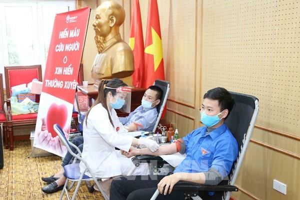 Đoàn Thanh niên Ban Tổ chức Trung ương tổ chức chương trình hiến máu tình nguyện