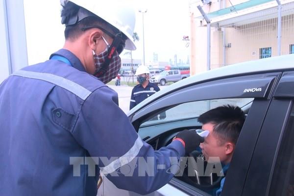 Các doanh nghiệp trong Khu kinh tế Nghi Sơn duy trì hoạt động sản xuất